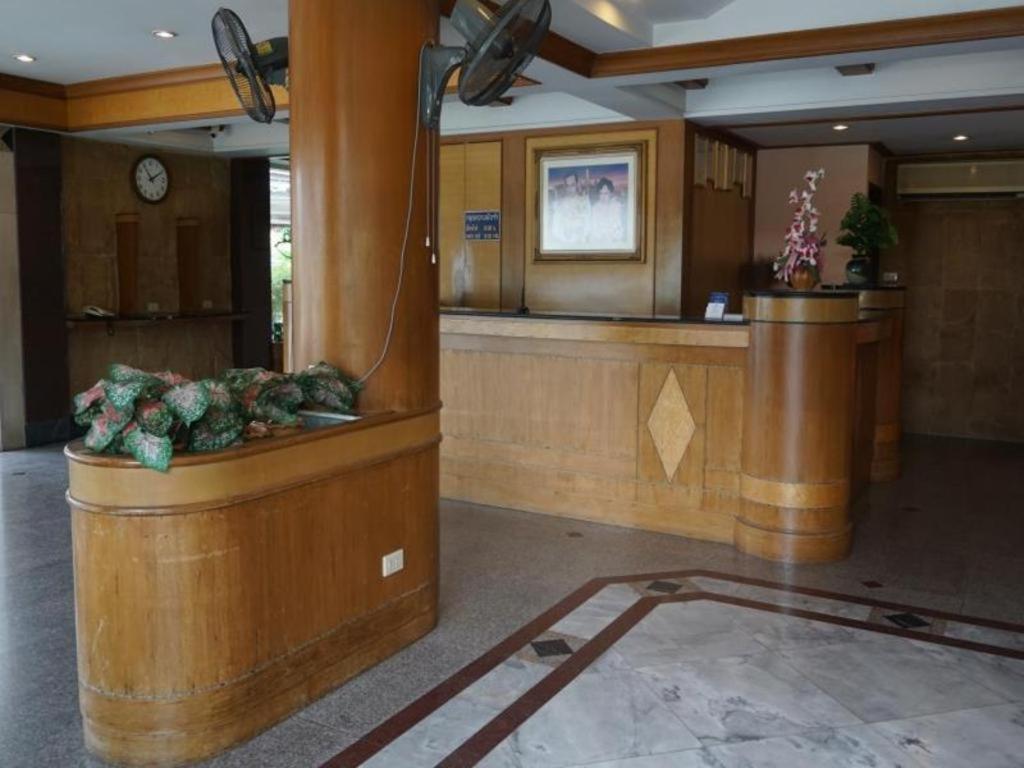 Tanaphat Hatyai Hotel Хатъяй Экстерьер фото